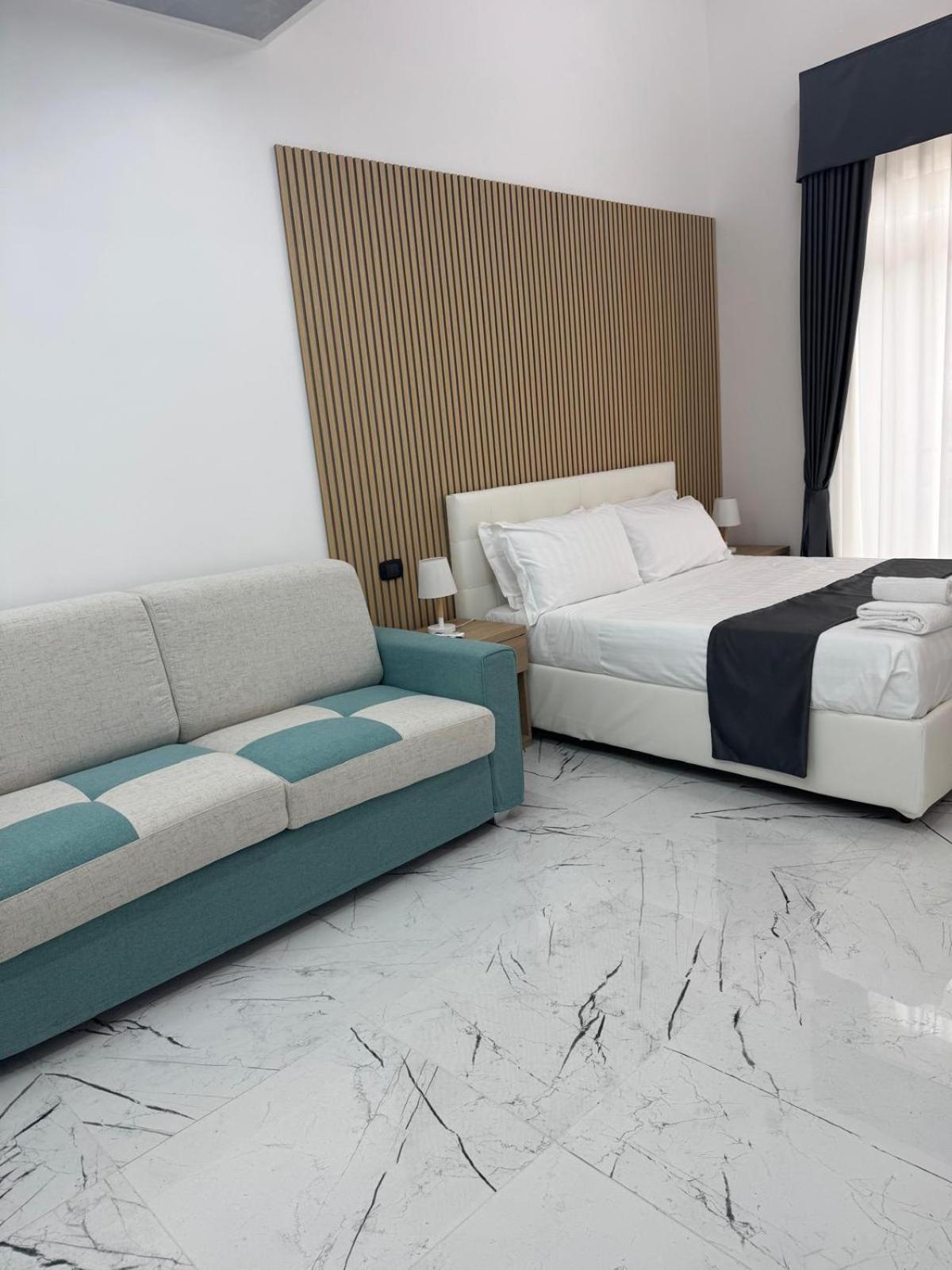 Hotiday Room Collection - Napoli Sant'Arcangelo Luaran gambar